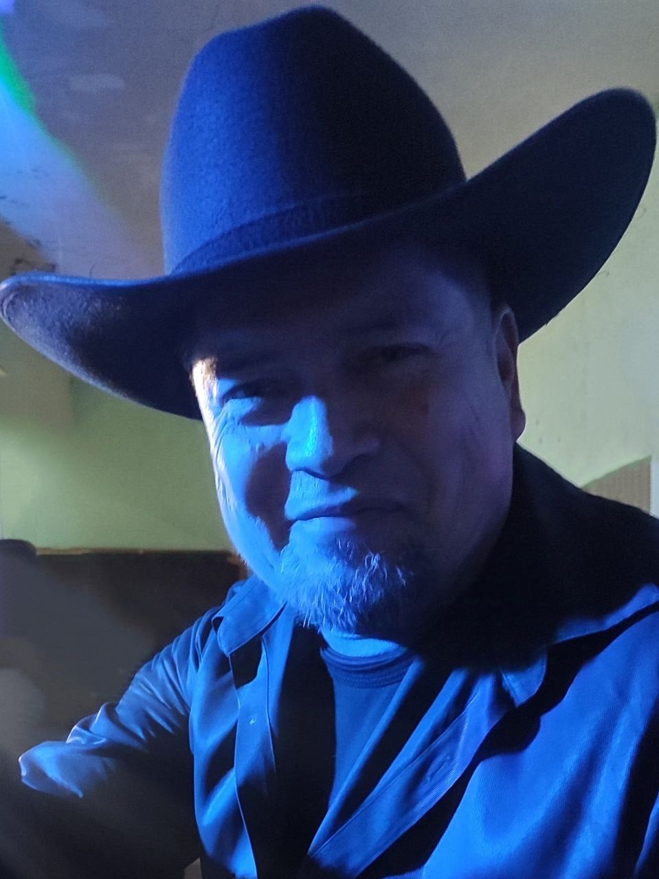 Músico acordeonista de Los Efectivos de Tijuana - Banda norteña profesional